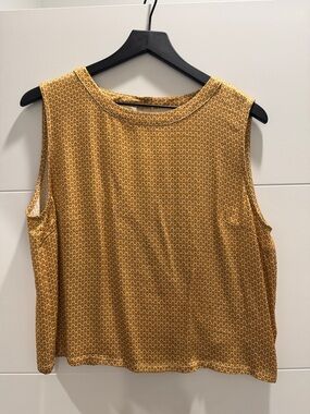 Women's Sleeveless Patterned shell Tank Top - Mustard Yellow